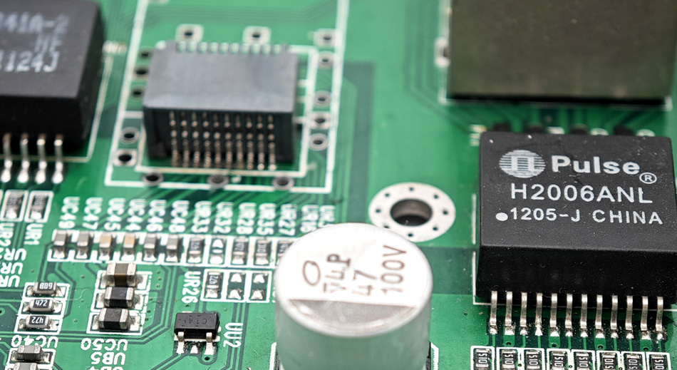 Utforska skillnaderna i teknik och tjänster mellan globala PCBA-fabriker