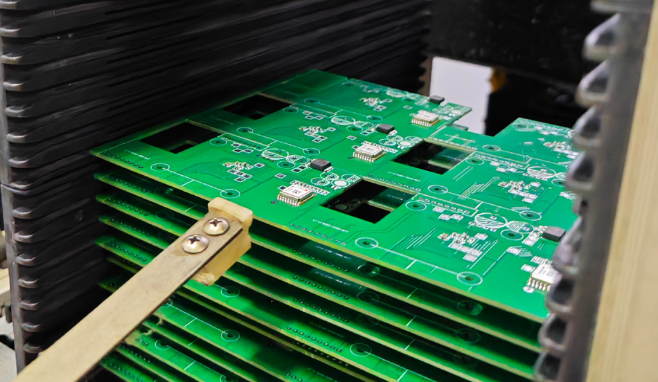 Effekten av automationsnivåer i PCBA-fabriker på massproduktion