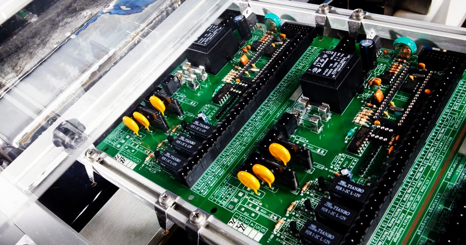 Utforska samarbetsmodeller och trender i globala PCBA-fabriker.